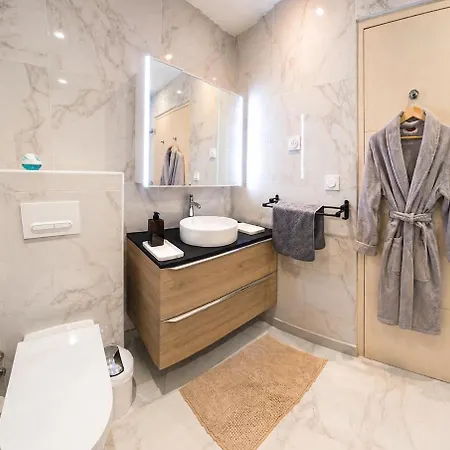 La Demeure Du Taureau T1 Cosy, Clim,wifi, Castillet 15 Min, Parking Facile Daire Perpignan