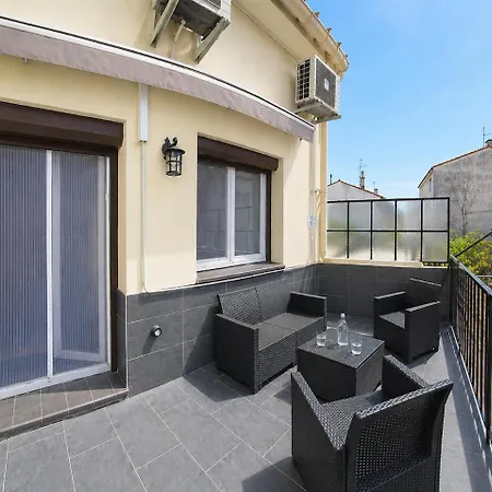 Daire La Demeure Du Taureau T1 Cosy, Clim,wifi, Castillet 15 Min, Parking Facile